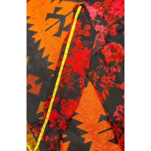 NEW Roz and Ali Plus Size Black and Red Floral Chiffon Top. Ruffles. 1X - Picture 10 of 14